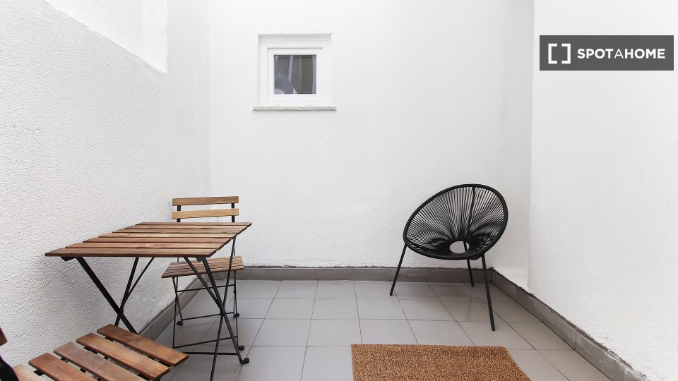 Double room Lisbon, 4 beds — photo 2