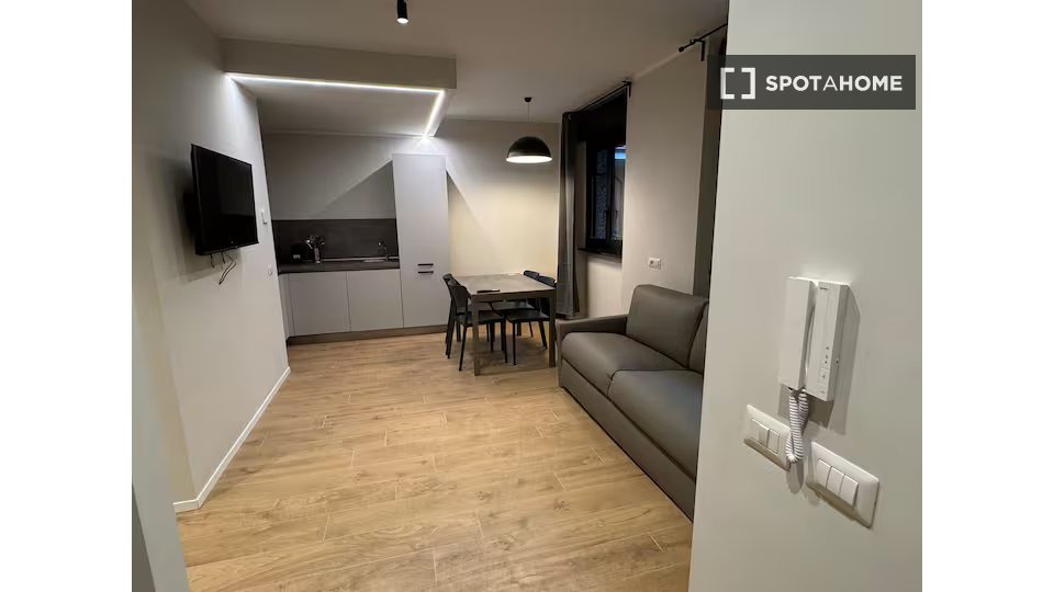 Apartment Milan, 1 bed — photo 7