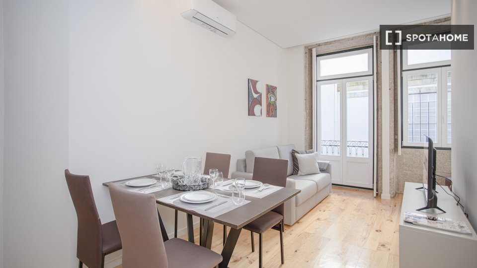Apartment Porto, 1 bed, 52m² — photo 9