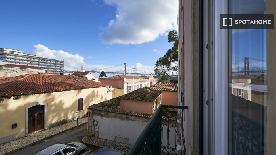 Double room Lisbon, 7 beds — photo 15