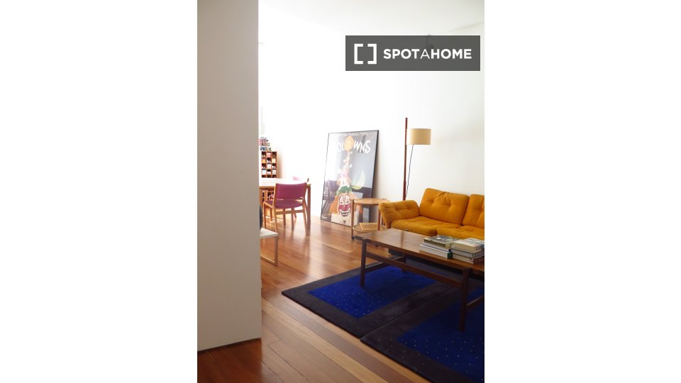 Apartment Lisbon, 2 beds, 80m² — photo 15
