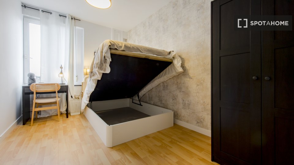 Habitación doble Madrid, 8 habitaciones — foto 2