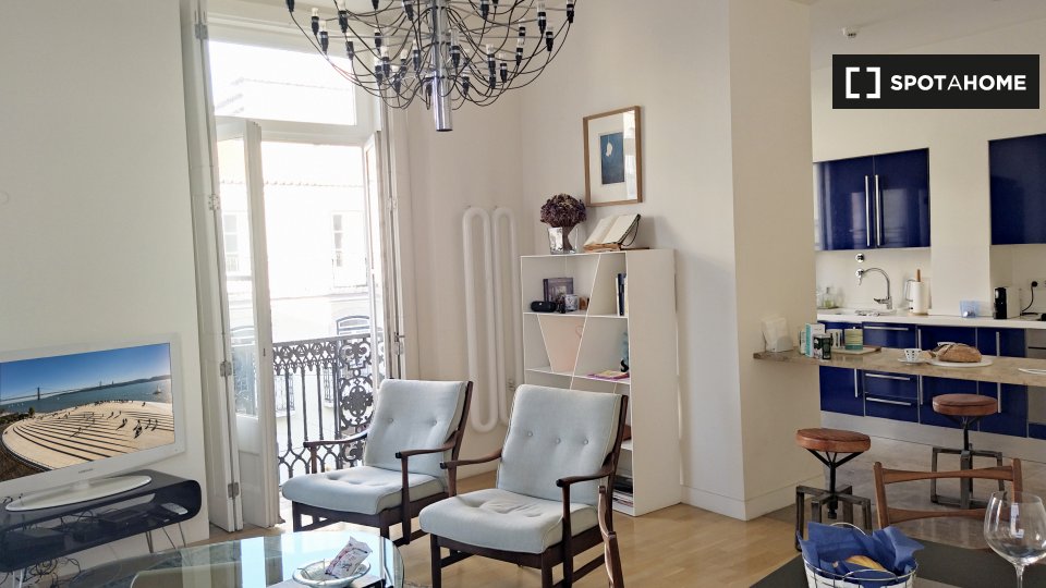 Apartment Lisbon, 2 beds — photo 17