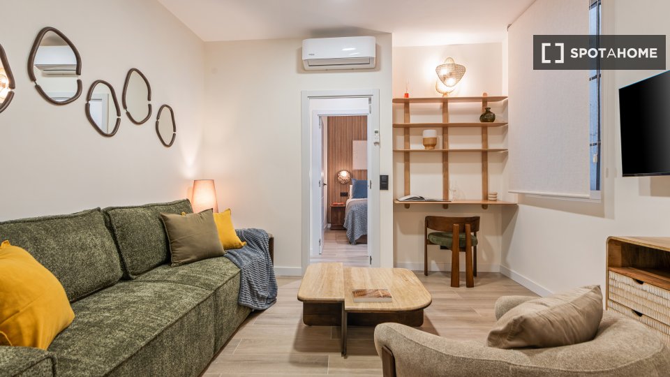 Apartment Madrid, 1 bed, 50m² — photo 1