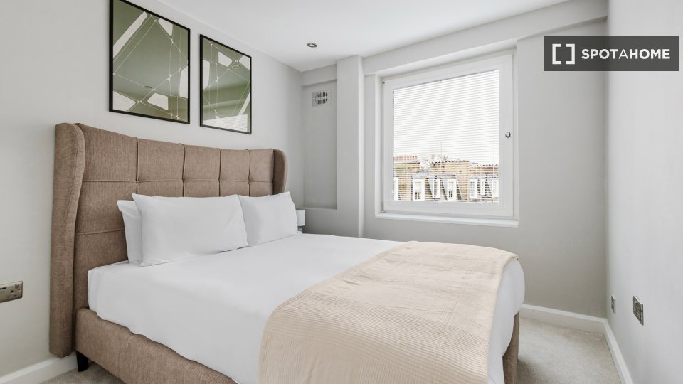 Apartment London, 2 beds — photo 13