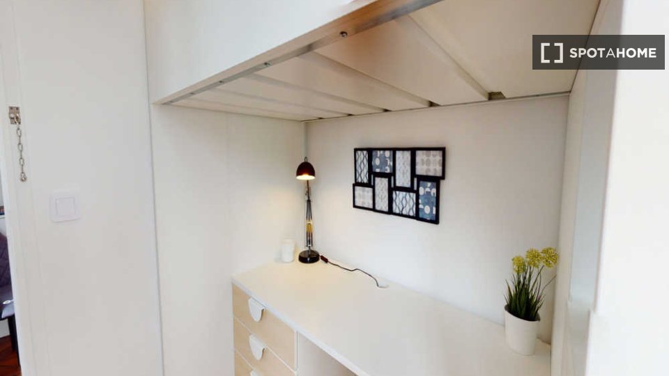 Double room Paris, 6 beds, 130m² — photo 3