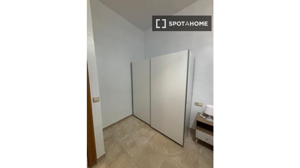 Double room Almeria, 5 beds — photo 14