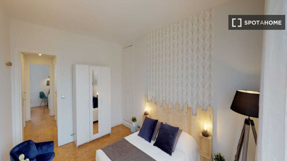Double room Paris, 6 beds, 130m² — photo 12