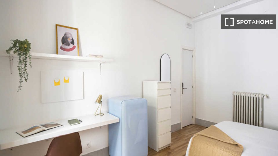 Double room Madrid, 67 beds — photo 72
