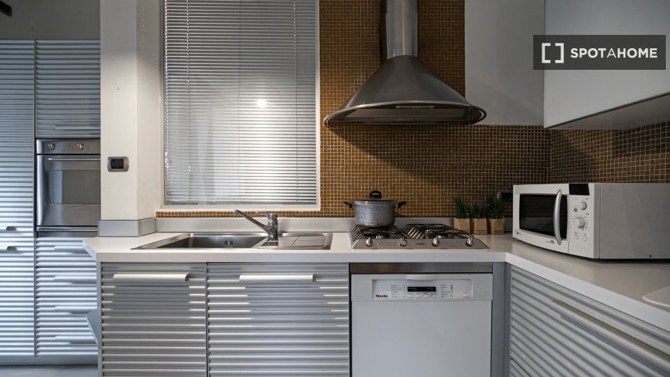 Apartment Milan, 2 beds, 117m² — photo 5