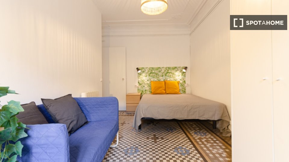 Double room Barcelona, 7 beds, 150m² — photo 18
