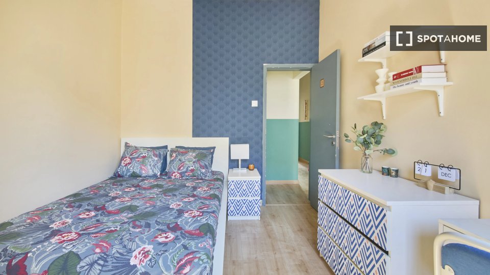 Double room Lisbon, 4 beds — photo 2