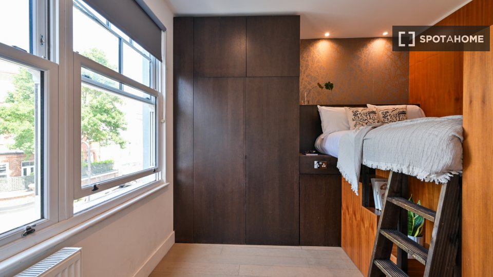 Apartment mono London — photo 1
