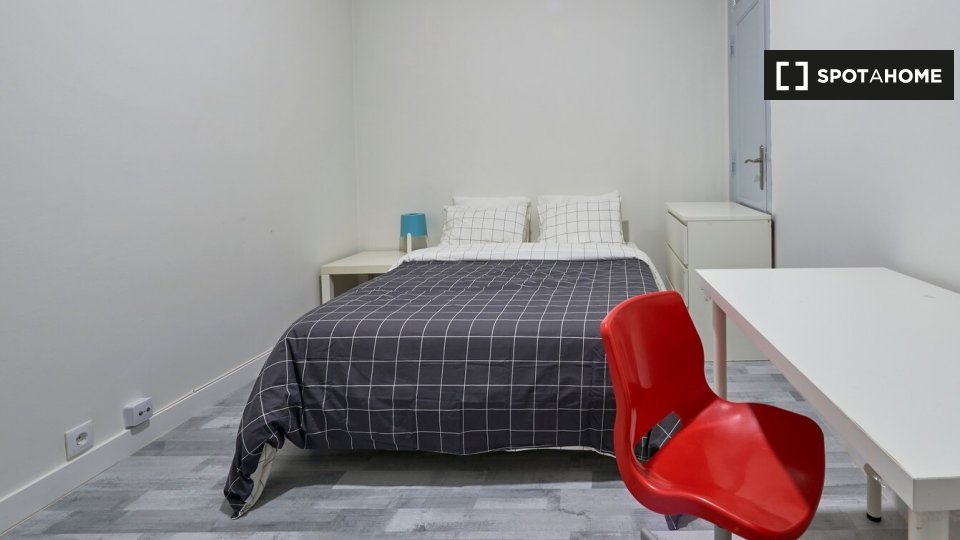 Double room Lisbon, 7 beds — photo 19