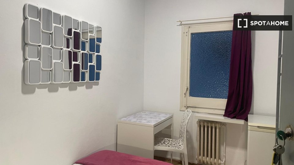 Double room Barcelona, 8 beds — photo 10