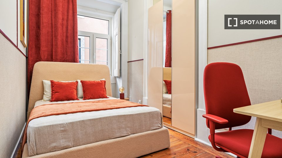 Double room Lisbon, 10 beds — photo 29