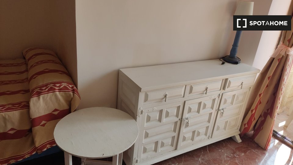 Double room Almeria, 4 beds — photo 4