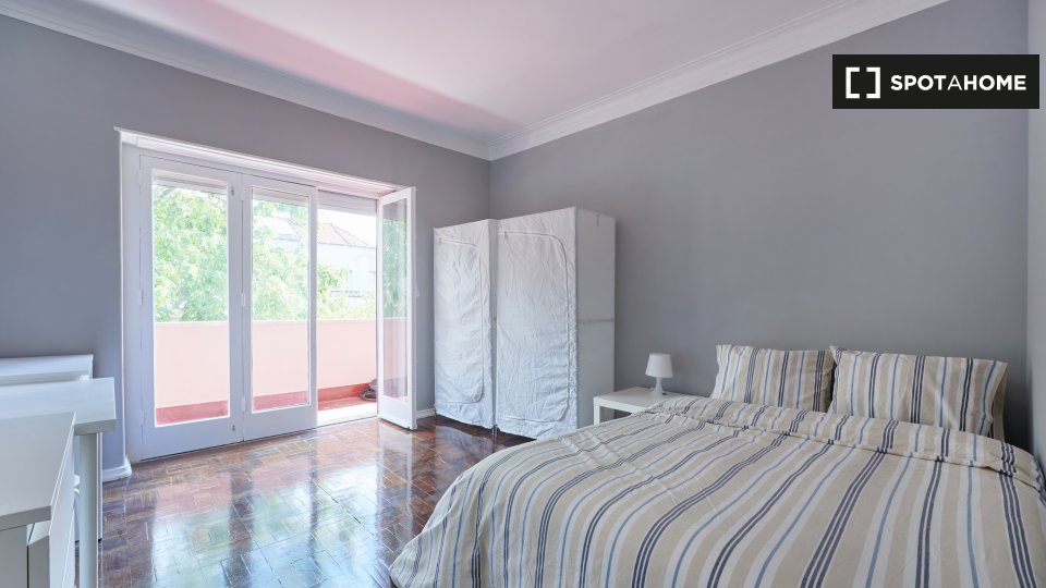 Double room Lisbon, 11 beds — photo 1