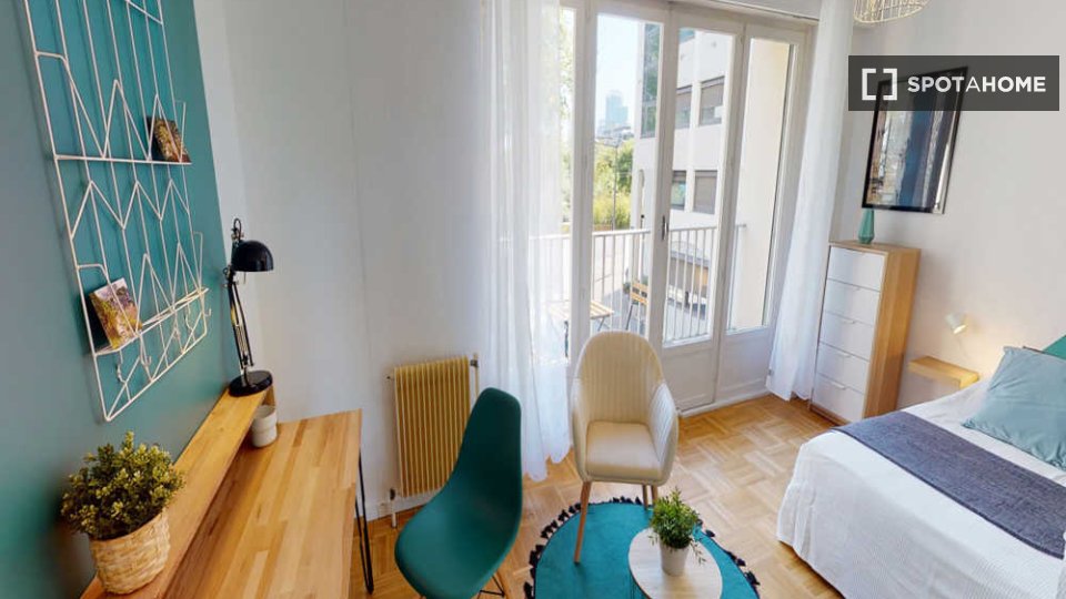 Double room Lyon, 5 beds, 90m² — photo 9