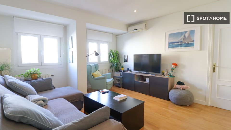 Apartment Madrid, 2 beds, 76m² — photo 4