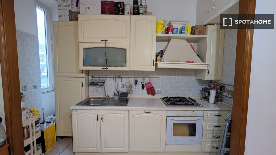 Double room Milan, 3 beds, 90m² — photo 4