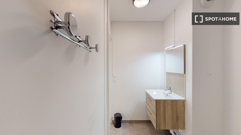 Double room Paris, 6 beds — photo 8