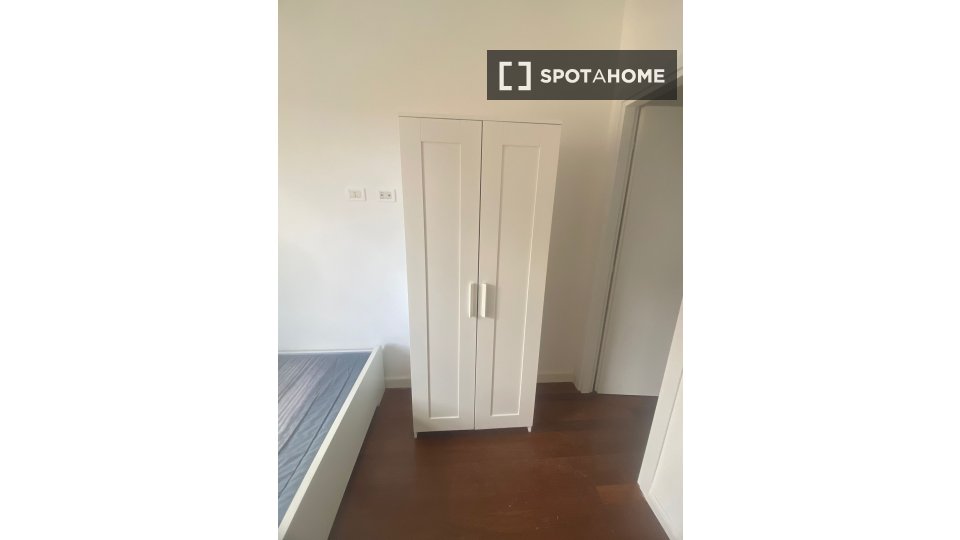 Double room Bologna, 8 beds, 185m² — photo 1