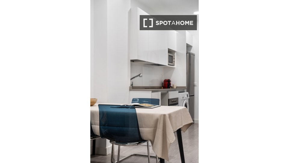 Apartment mono Madrid, 55m² — photo 1