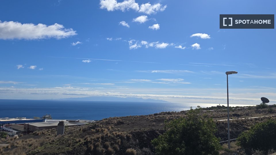 Apartment Santa_Cruz_De_Tenerife, 1 bed, 75m² — photo 2