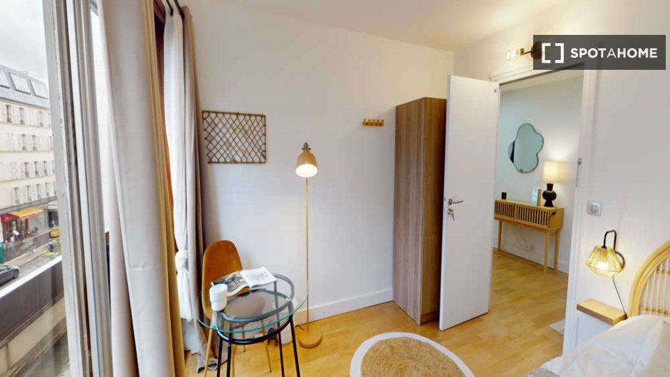 Double room Paris, 5 beds, 120m² — photo 14