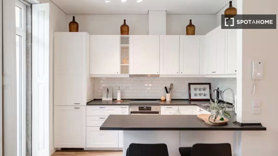Apartment Porto, 3 beds, 132m² — photo 18