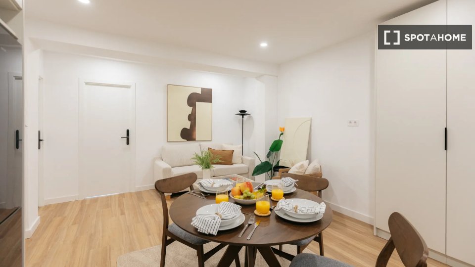 Double room Valencia, 5 beds — photo 17