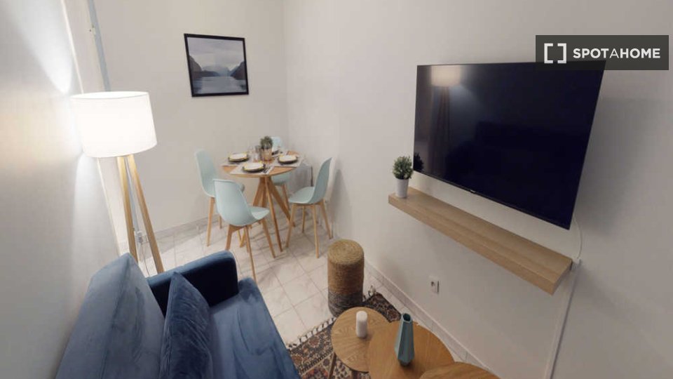 Double room Lyon, 3 beds, 70m² — photo 13