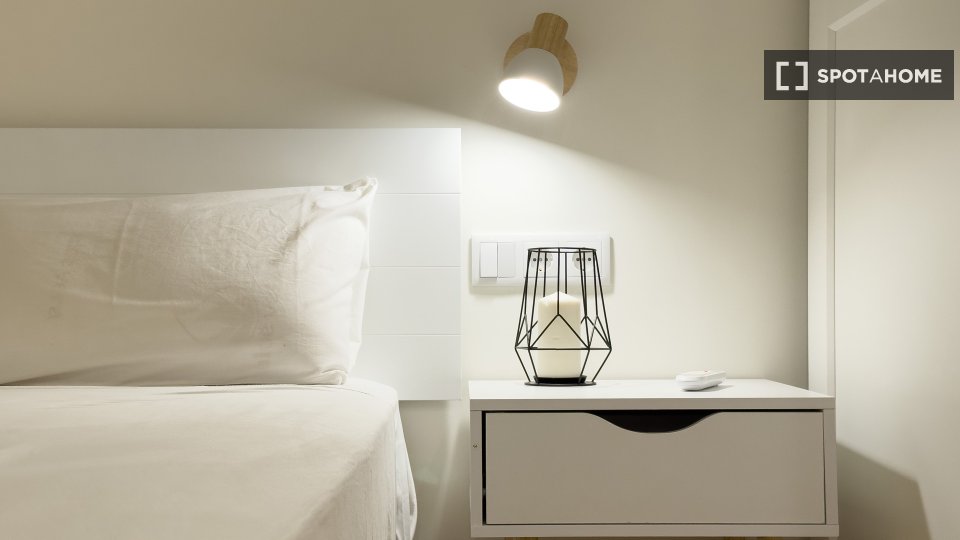 Apartment Barcelona, 2 beds, 54m² — photo 9