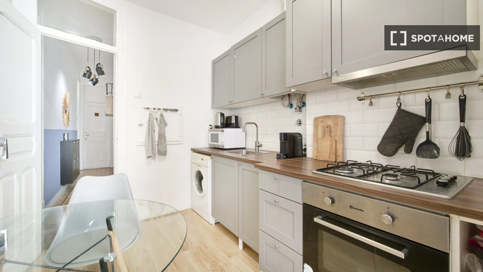 Double room Lisbon, 4 beds — photo 9
