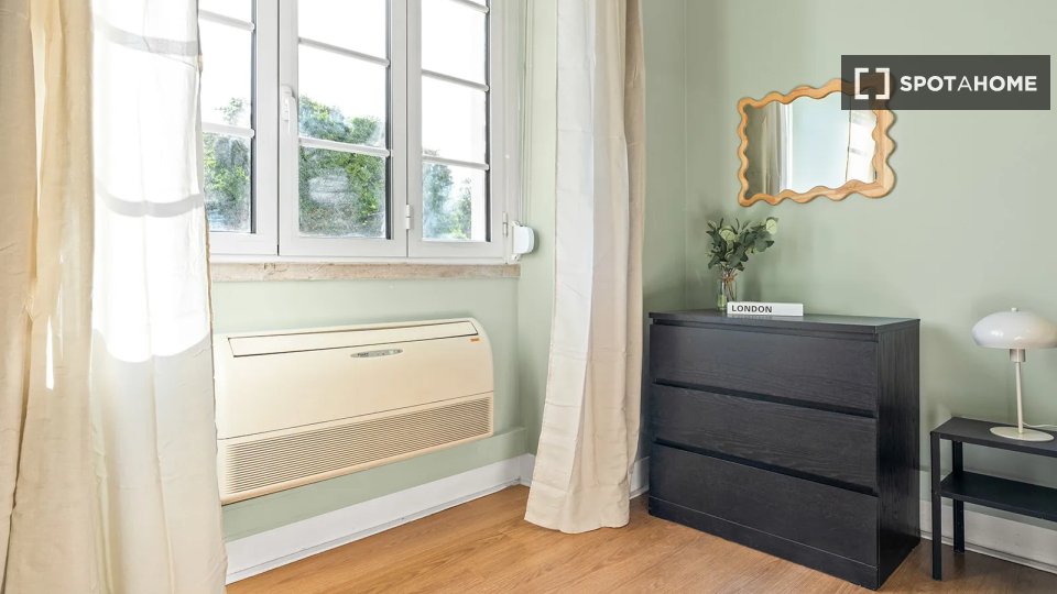 Double room Lisbon, 10 beds — photo 13