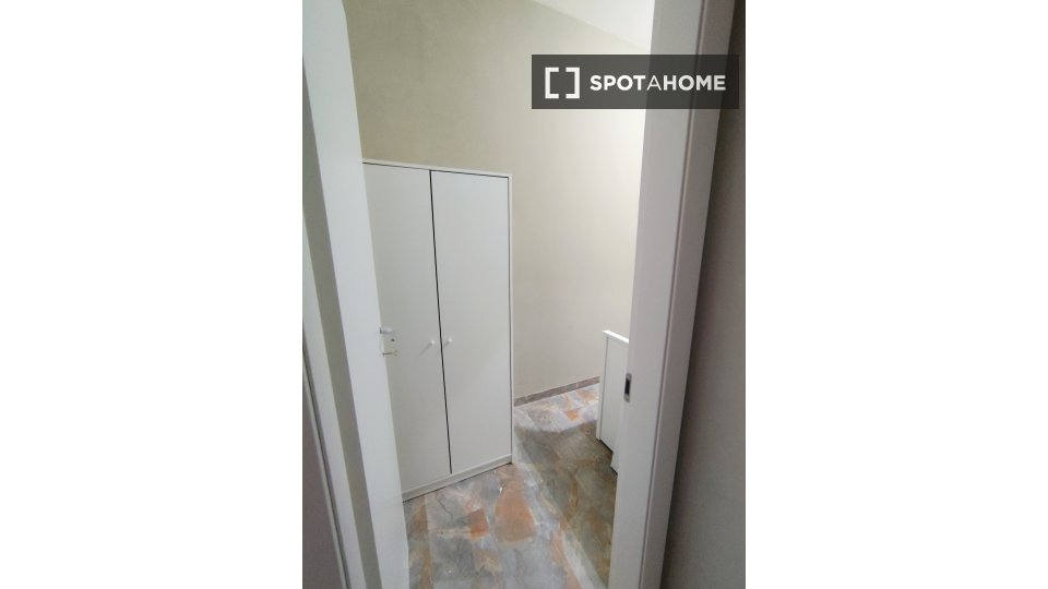 Double room Bologna, 8 beds, 150m² — photo 1