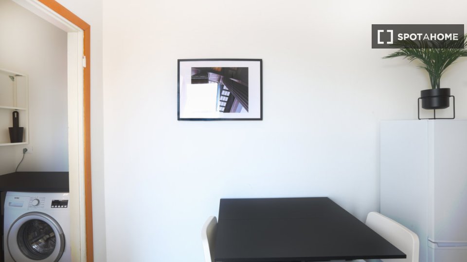Double room Milan, 3 beds, 101m² — photo 11