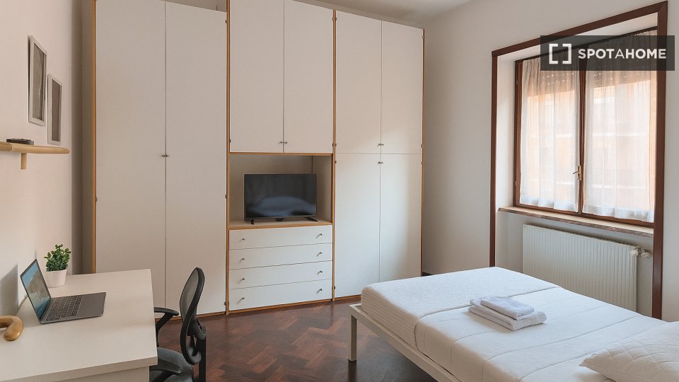 Double room Rome, 5 beds, 180m² — photo 31