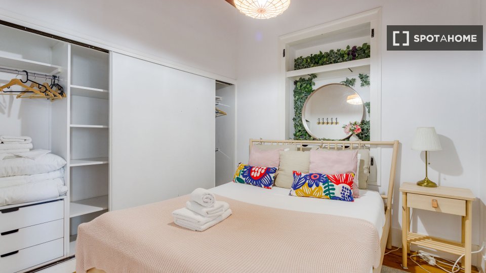 Apartment Lisbon, 2 beds — photo 22
