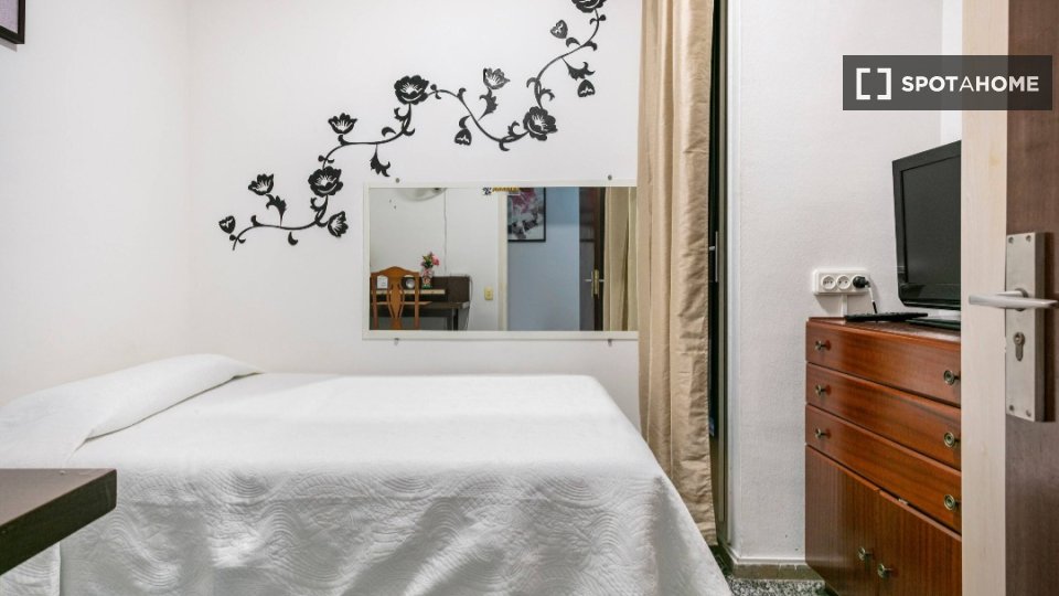 Double room Barcelona, 4 beds, 100m² — photo 8