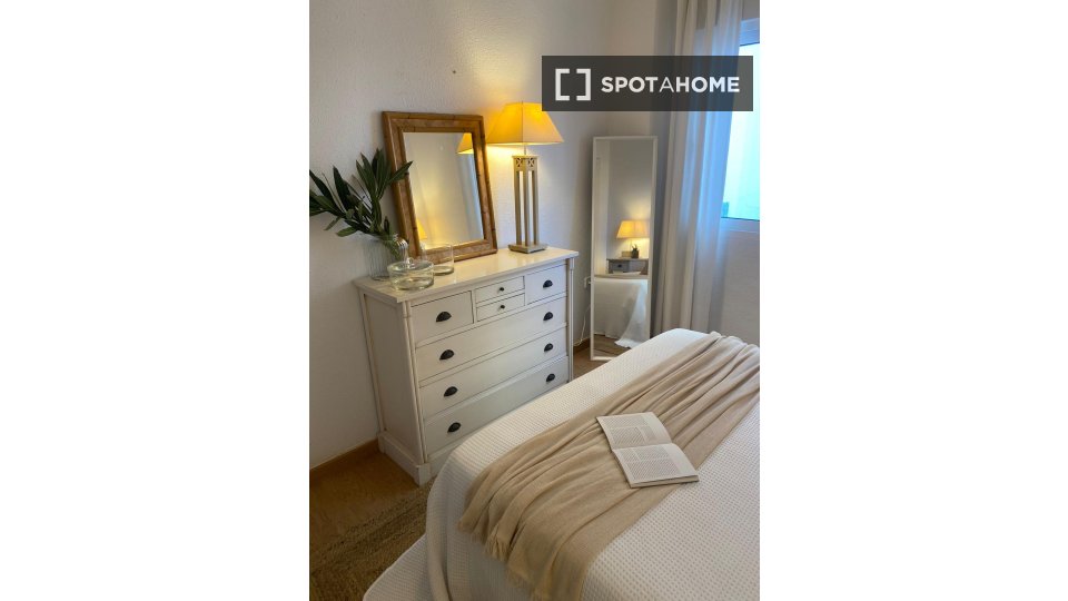 Apartment Valencia, 3 beds, 90m² — photo 10