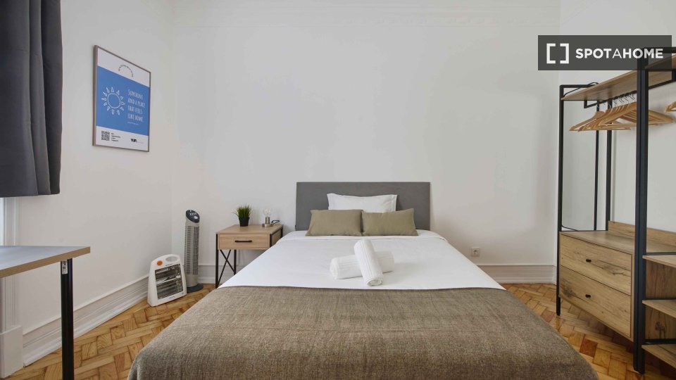 Double room Lisbon, 7 beds — photo 21