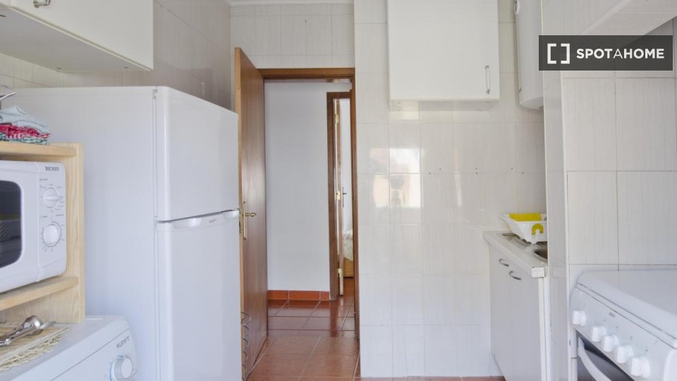 Apartment Lisbon, 3 beds — photo 4