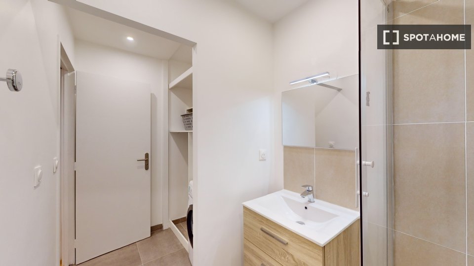 Double room Paris, 6 beds — photo 9