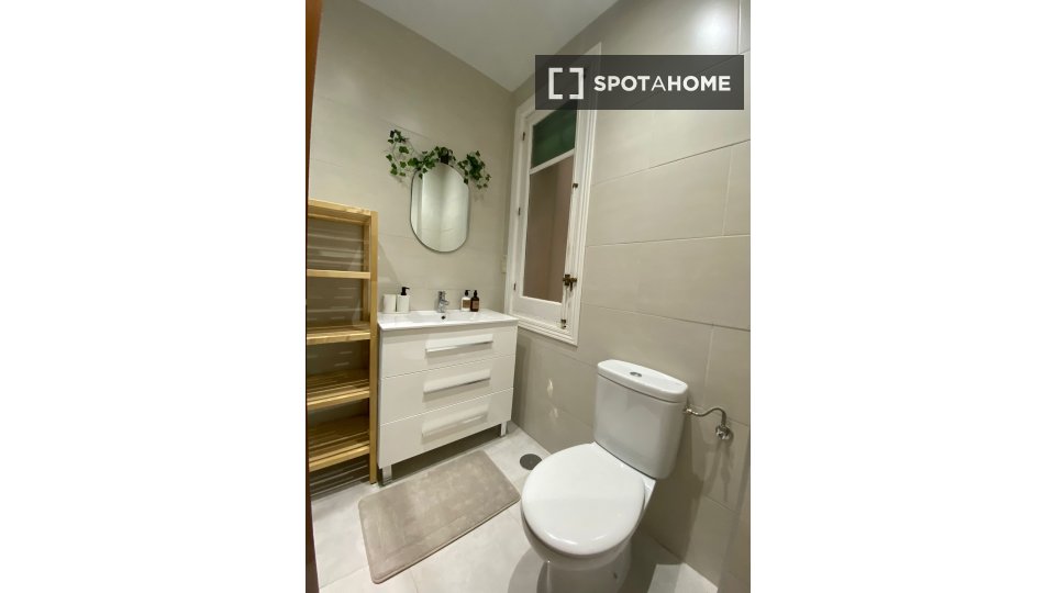 Double room Madrid, 4 beds — photo 7