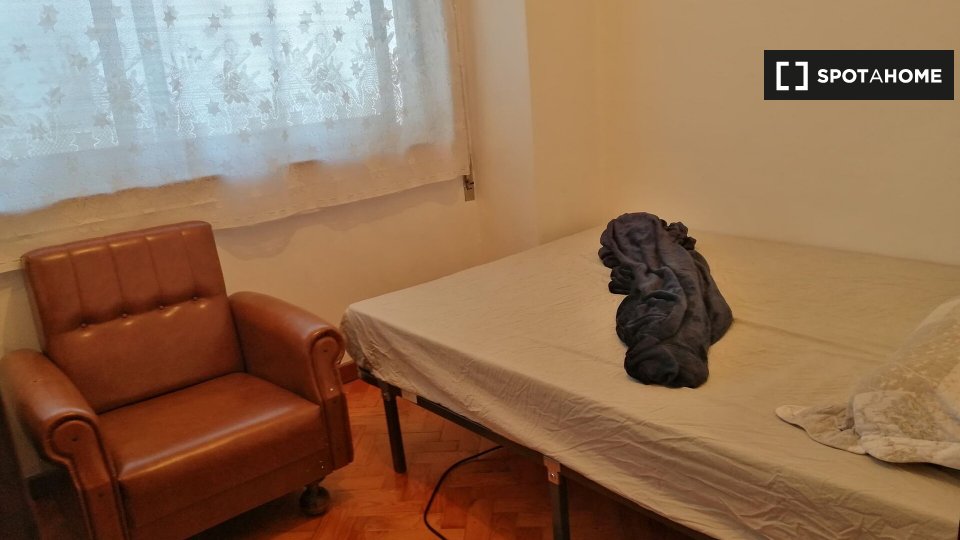 Double room Porto, 3 beds — photo 12