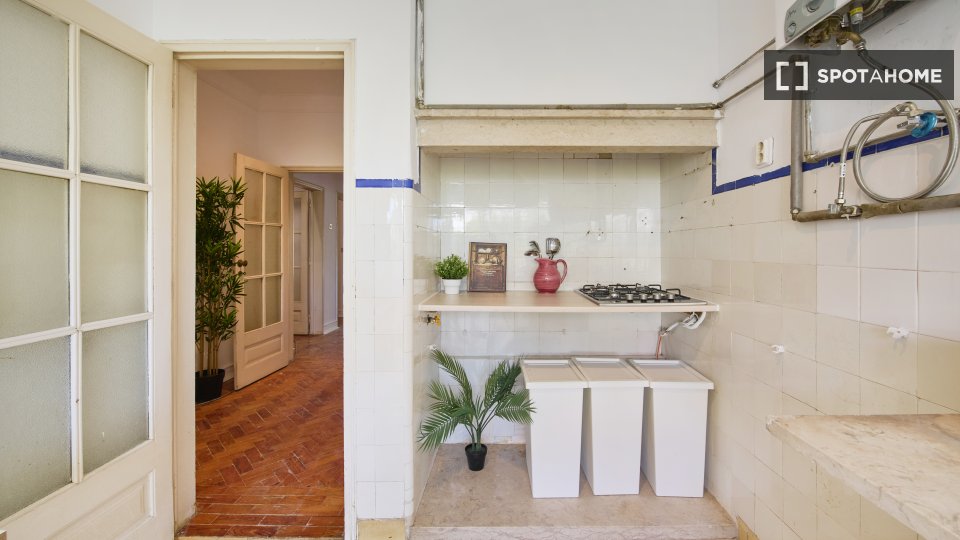 Double room Lisbon, 8 beds — photo 4