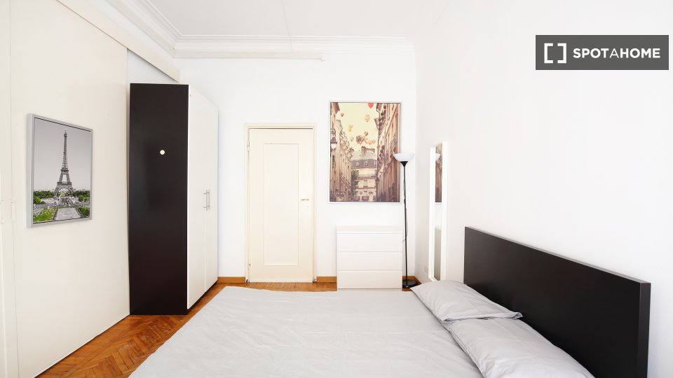 Double room Milan, 7 beds, 178m² — photo 3