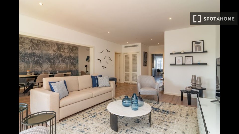 Apartment Lisbon, 3 beds — photo 12